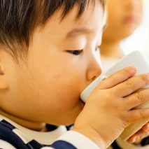 食べやすく、すくいやすい。長く使える子ども食器